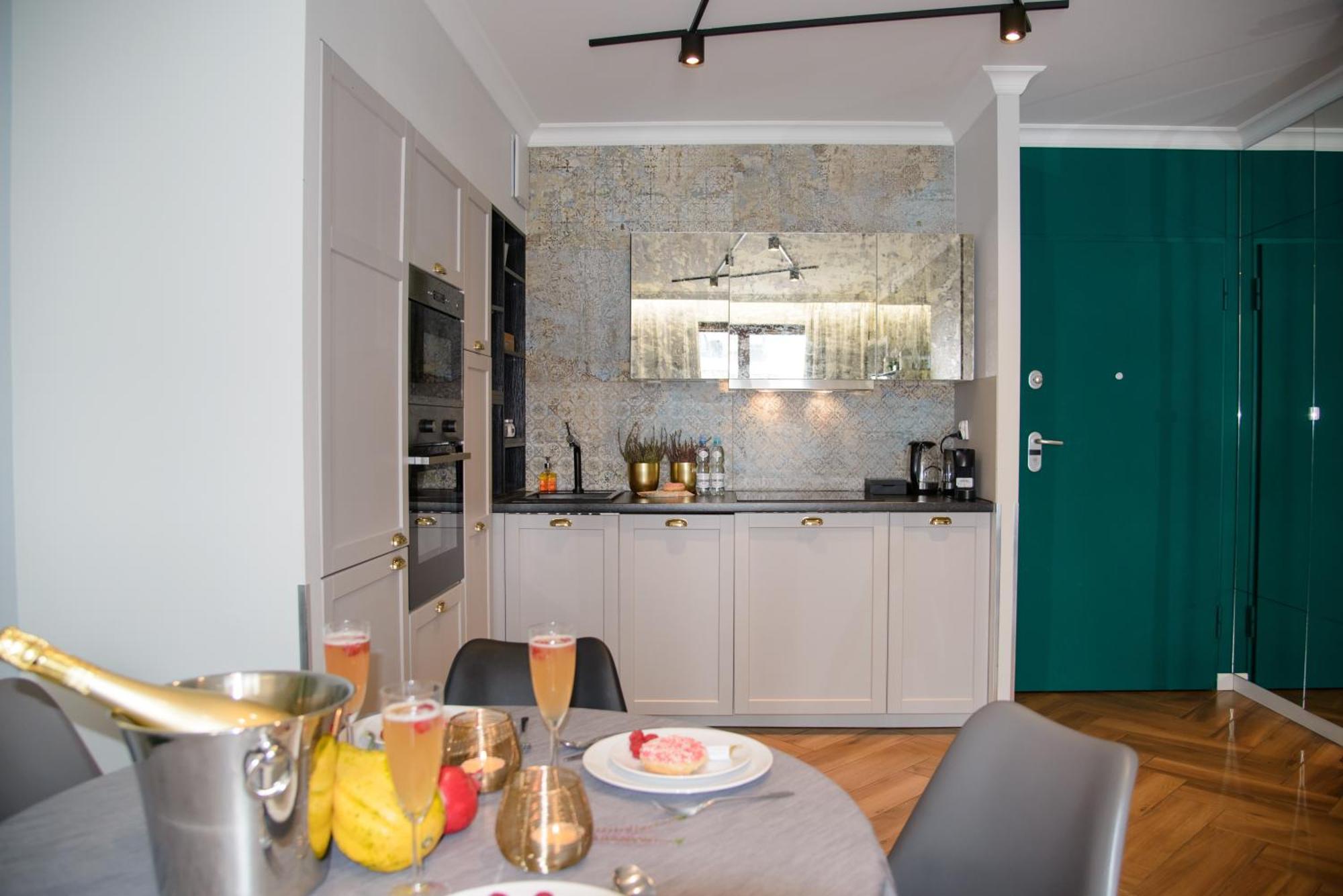 Maya'S Flats & Resorts 34 - Chmielna 73 Gdańsk Eksteriør bilde